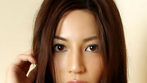 Anri Suzuki Shaved Pussy