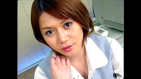 Yuna Miyazawa 課長の耳