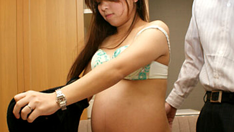 Sizuka Doumoto Pregnant